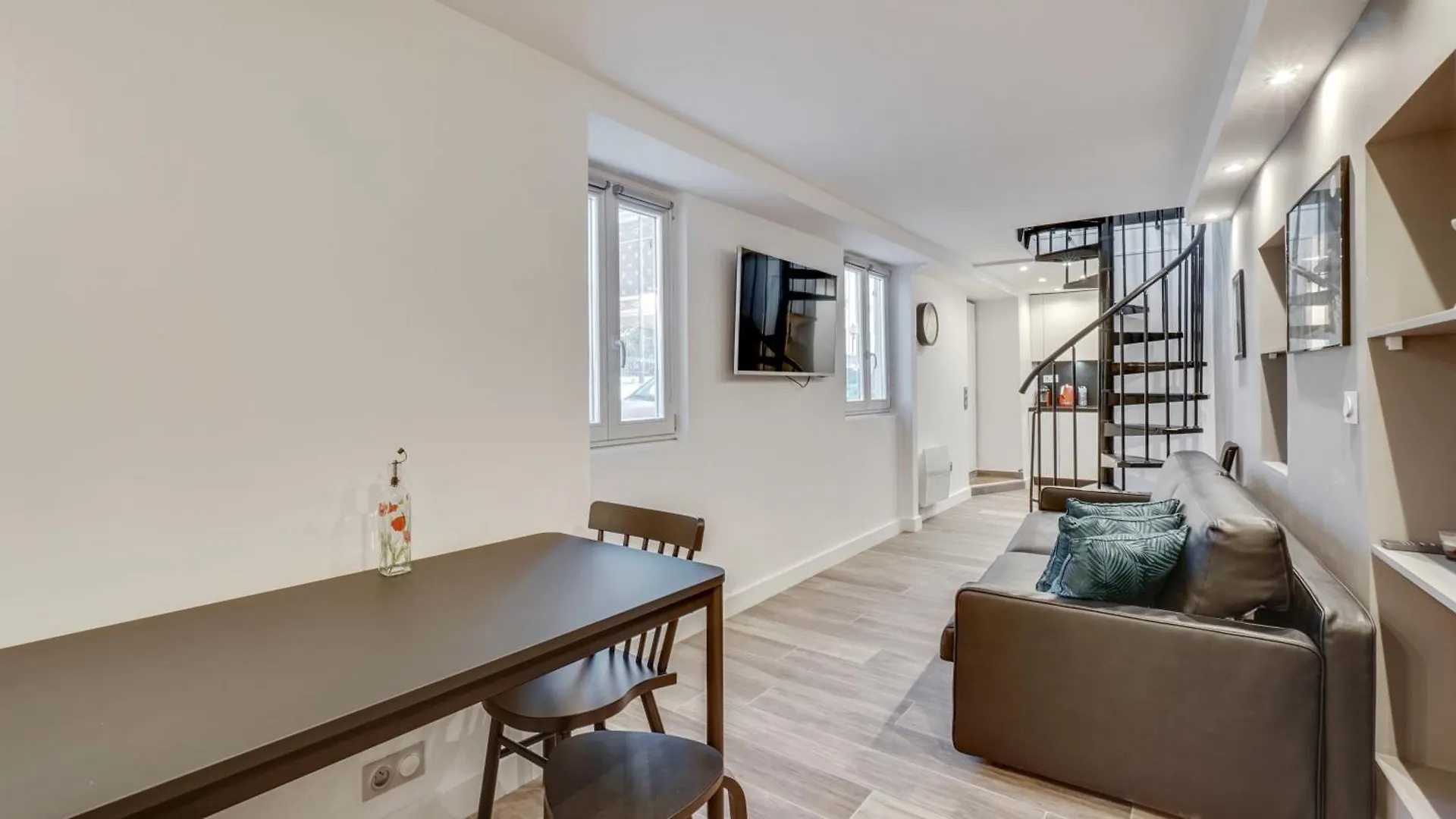 07 Tour Eiffel - Maison Pour 5 Personnes Paris Apartment